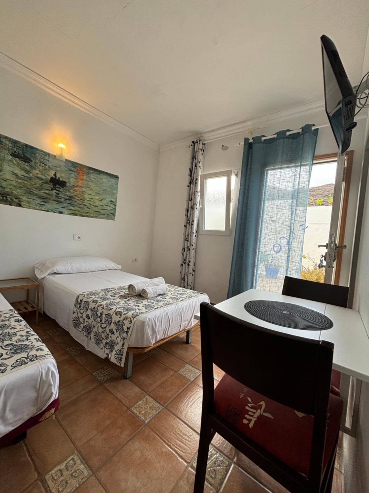Apartamentos Y Habitaciones Villa Marina La Caleta  Dış mekan fotoğraf