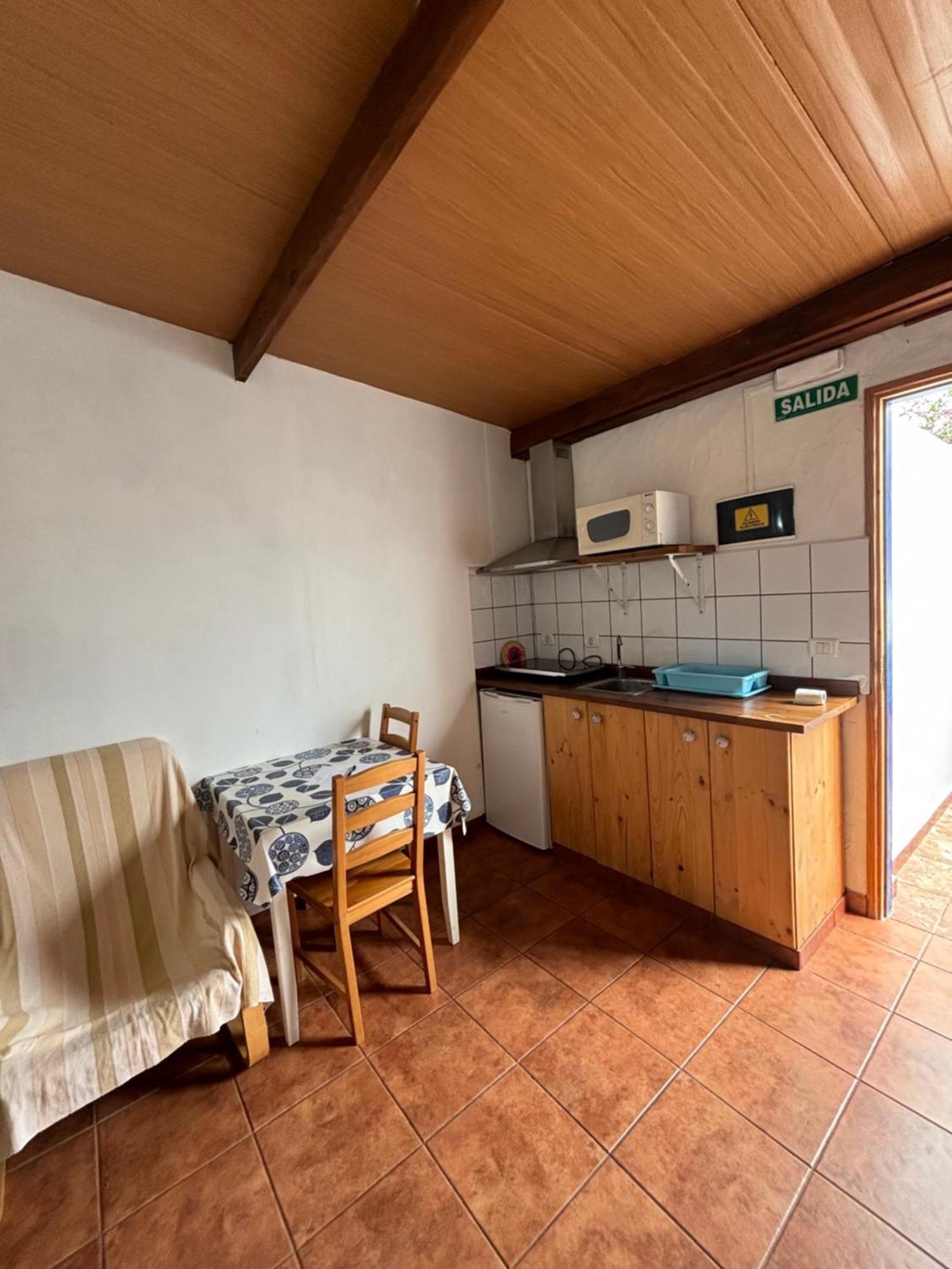 Apartamentos Y Habitaciones Villa Marina La Caleta  Dış mekan fotoğraf